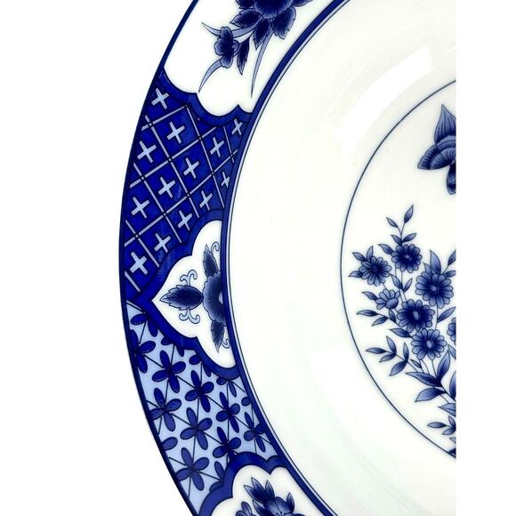 Imari Blossom China Retired Blue White Floral Butterfly 9" Serving Bowl-Rare! - Picture 6 of 8